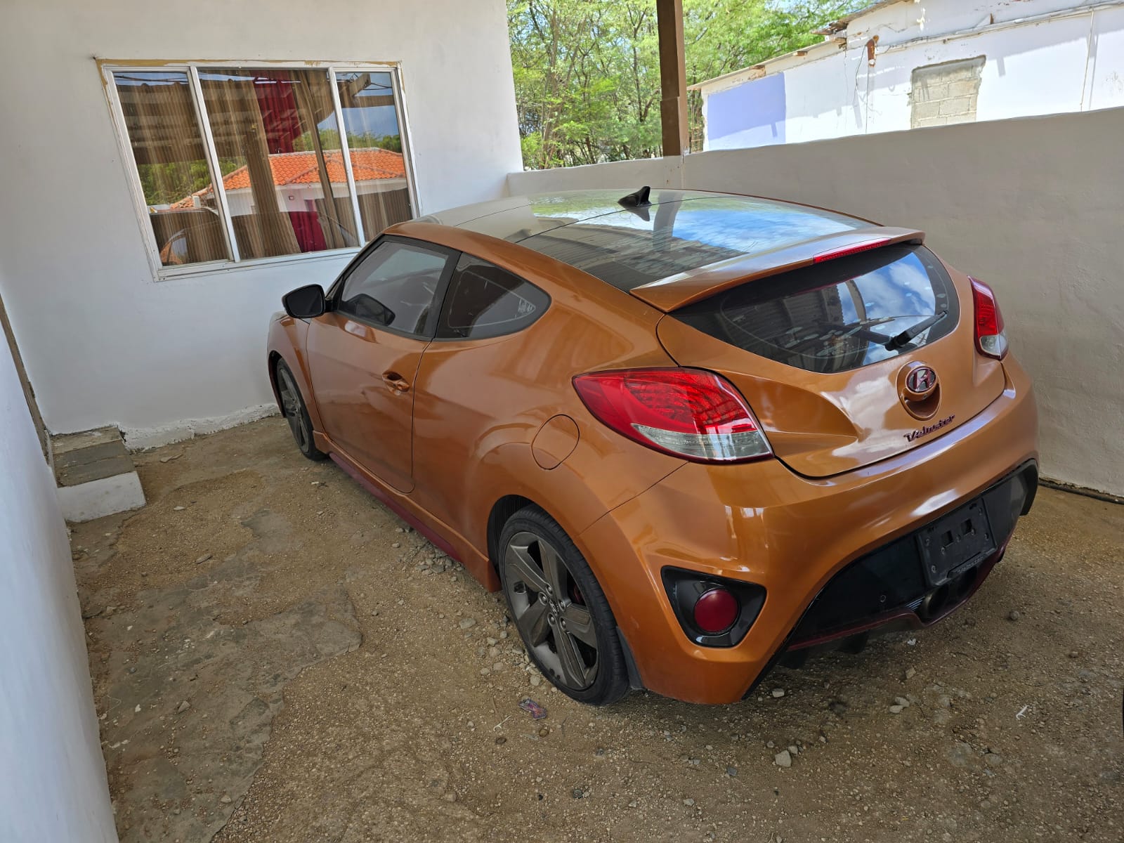 2013 Hyundai Veloster Turbo photo