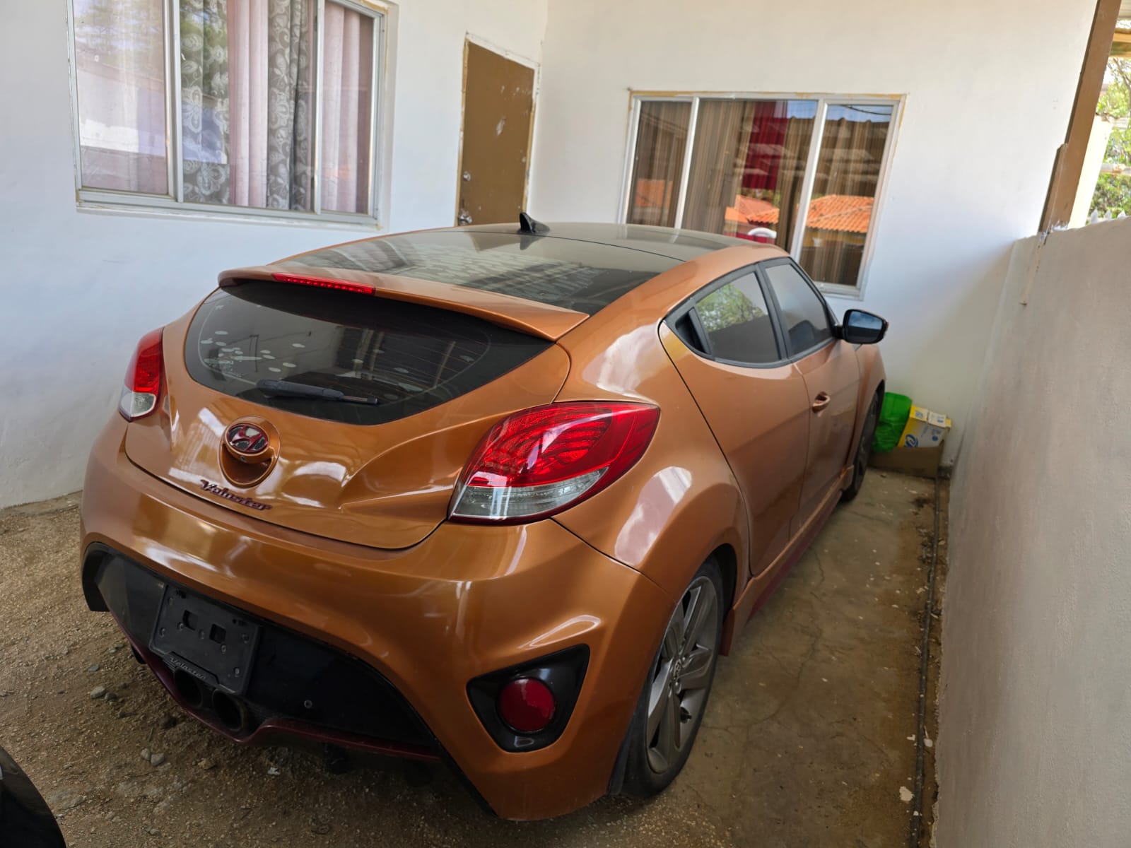 2013 Hyundai Veloster Turbo photo